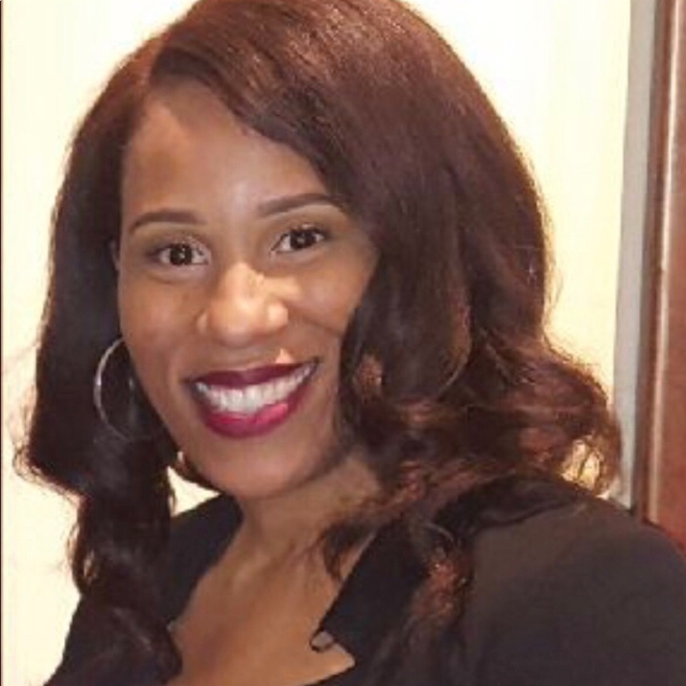 Meet your Posher, Val